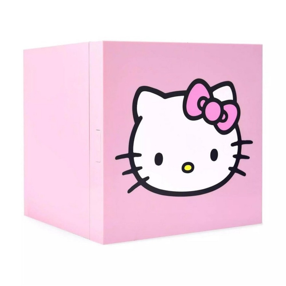 Ukonic Sanrio Hello Kitty Pink 6.7L Single Door
Mini Fridge